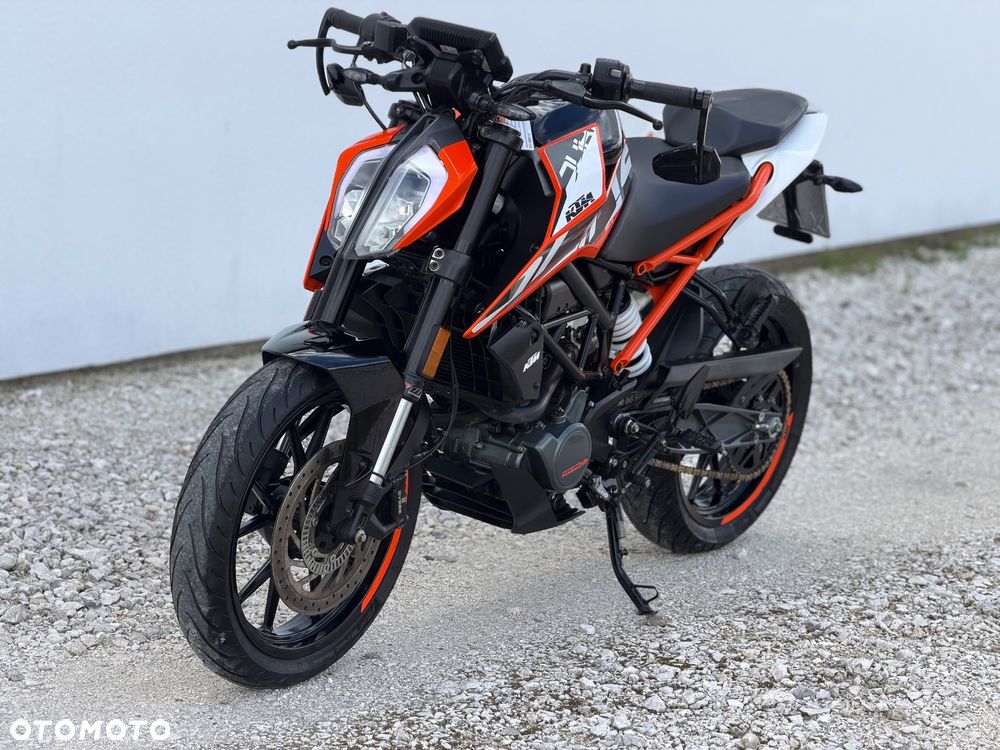 KTM Duke 125 - 1