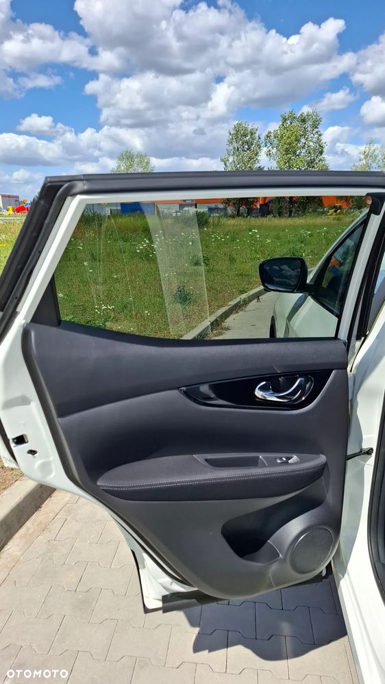 Nissan Qashqai 1.3 DIG-T N-Connecta - 19