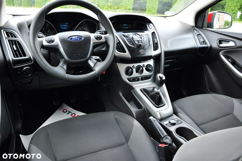 Ford Focus - 35