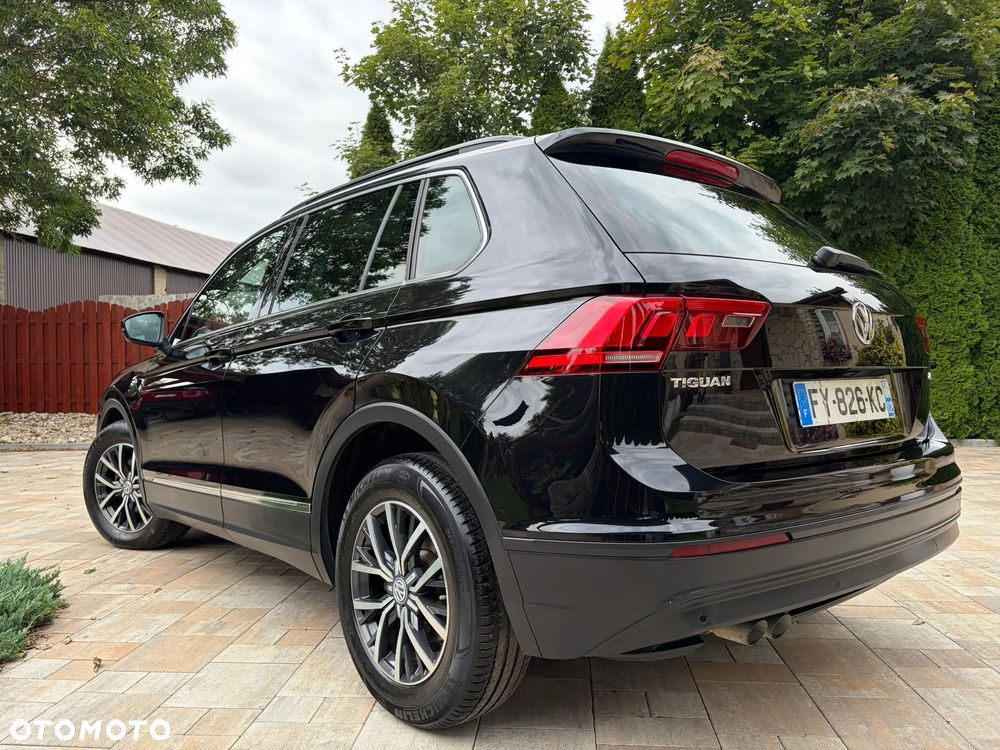 Volkswagen Tiguan - 10