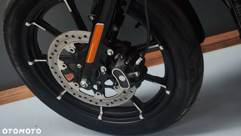 Harley-Davidson Sportster - 16