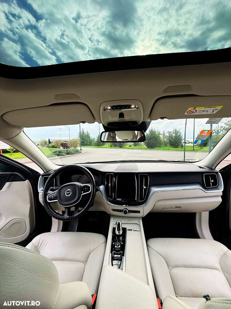 Volvo XC 60 T8 Twin Engine AWD Momentum - 6