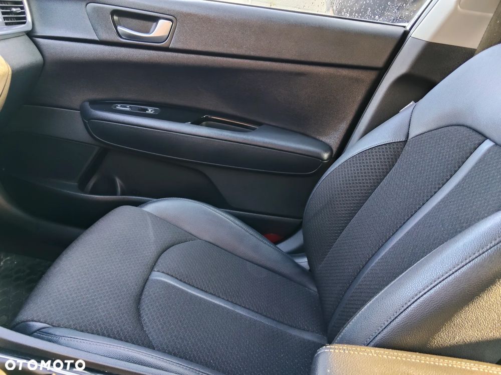 Kia Optima 2.0 M - 8