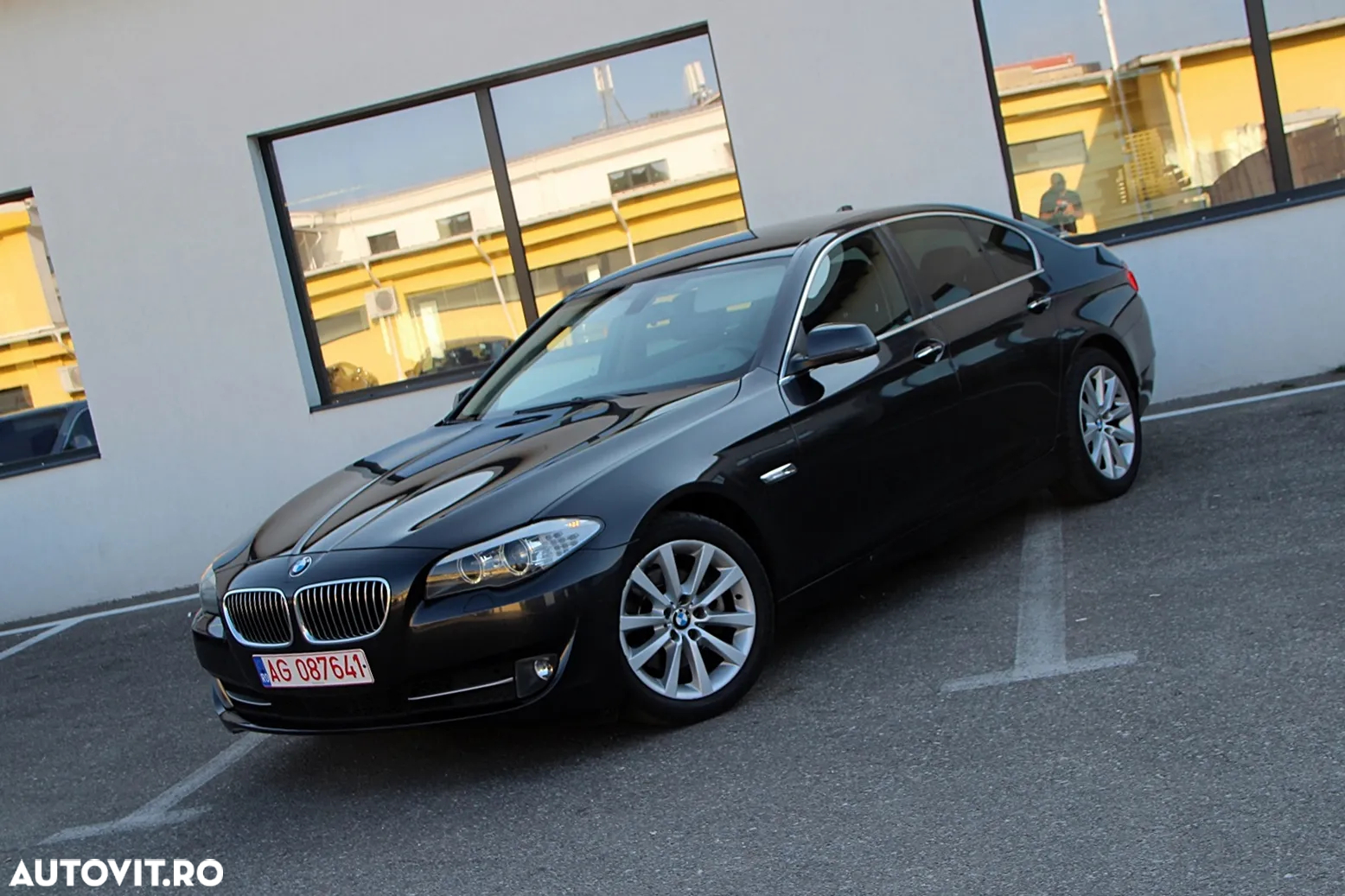 BMW Seria 5 520d Aut. BluePerformance - 11