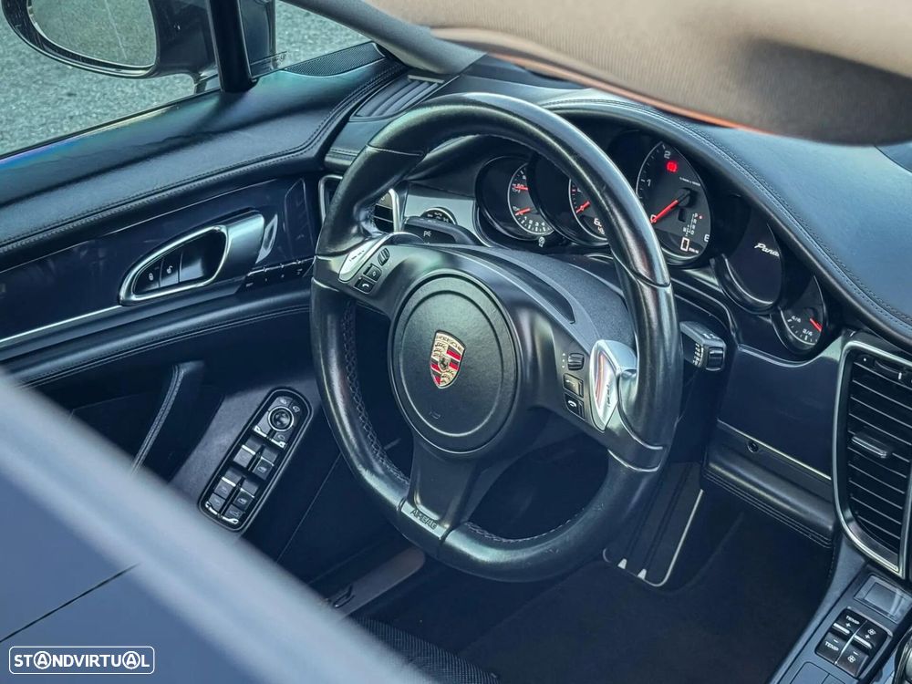 Porsche Panamera 3.0 V6 - 27