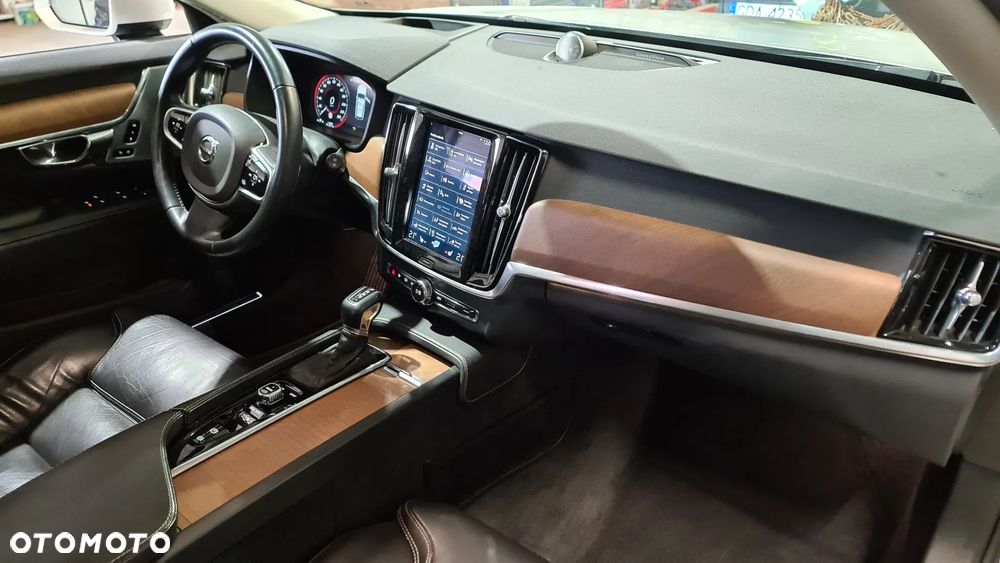 Volvo V90 D5 SCR AWD Inscription - 11