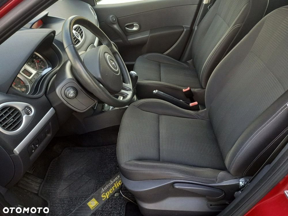 Renault Clio 1.2 16V Luxe Dynamique - 27