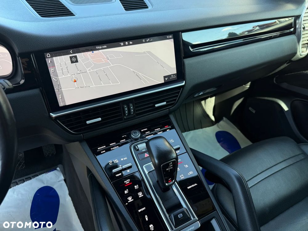 Porsche Cayenne Standard - 14