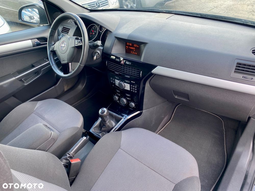 Opel Astra 1.4 Caravan Edition 111 Jahre - 17