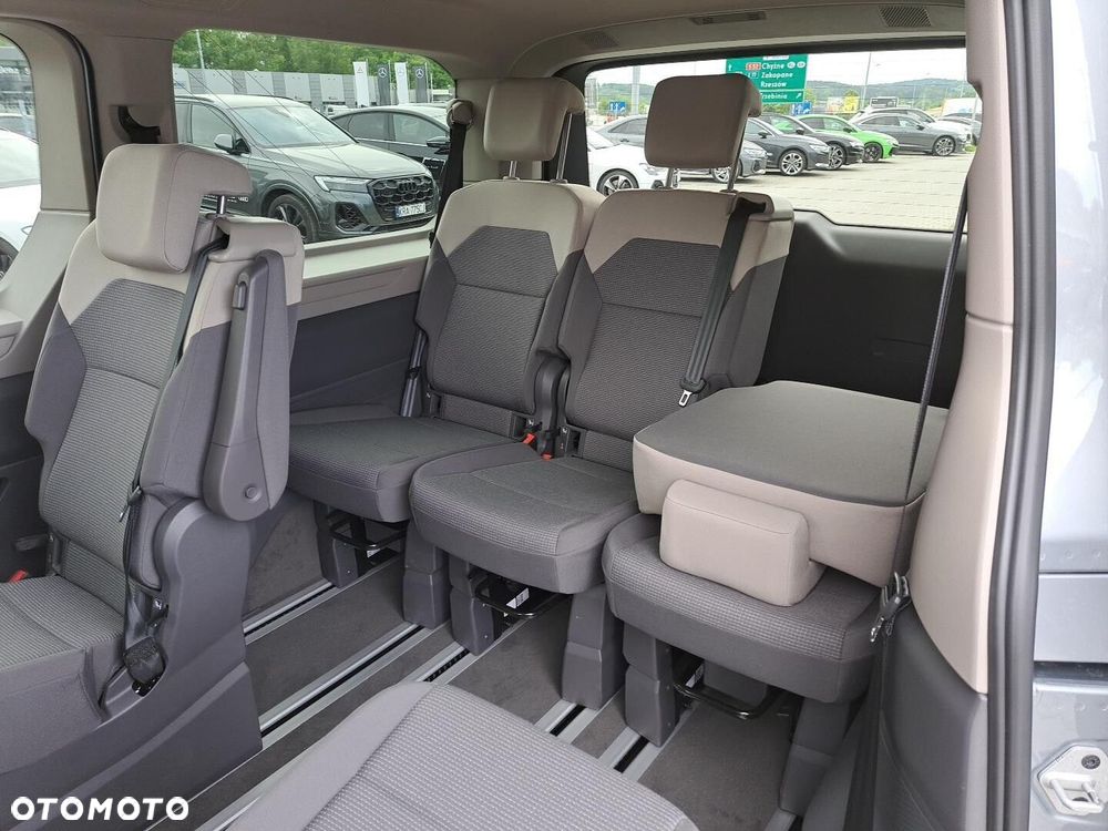 Volkswagen Multivan - 19