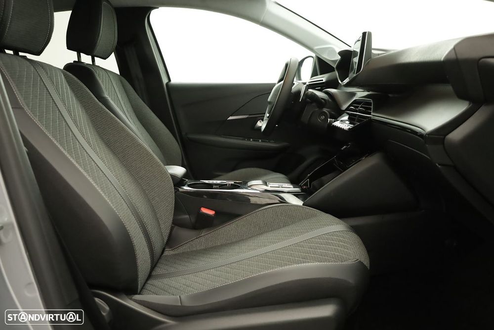 Peugeot 208 1.2 Hybrid Allure e-DCS6 - 21