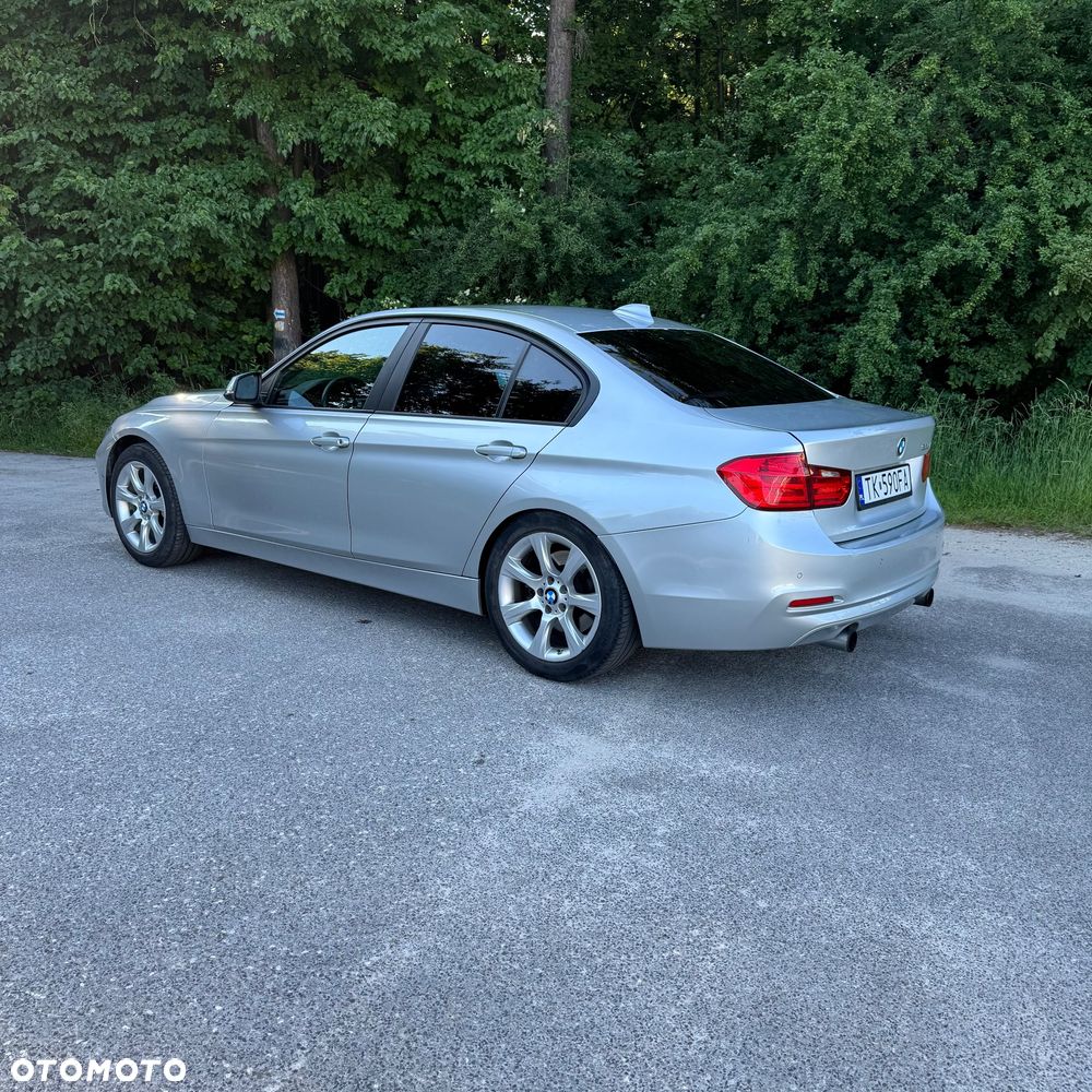 BMW Seria 3 335i - 3