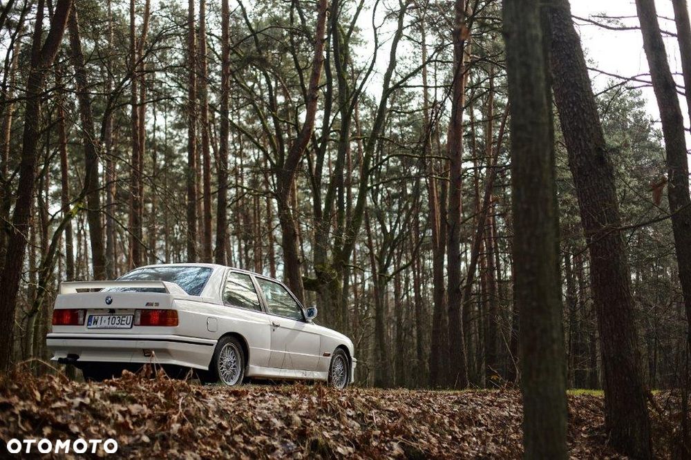 BMW M3 Standard - 2