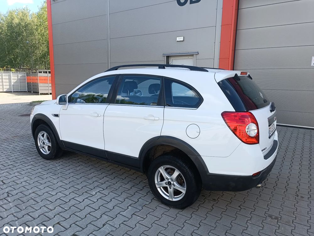 Chevrolet Captiva 2.4 2WD LT - 26