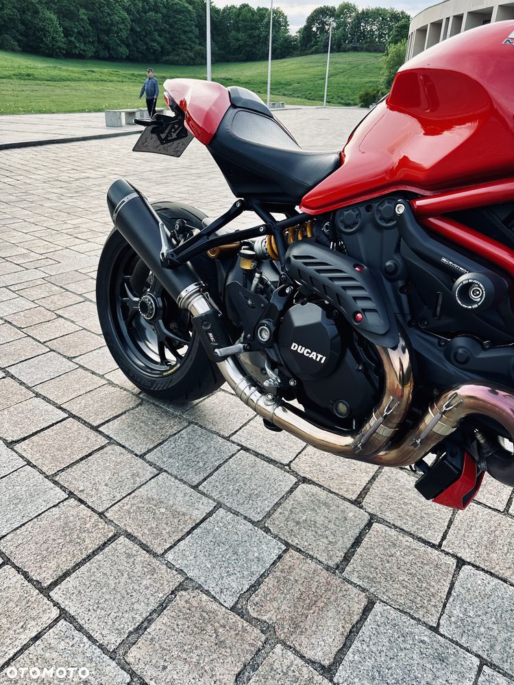 Ducati Monster - 4