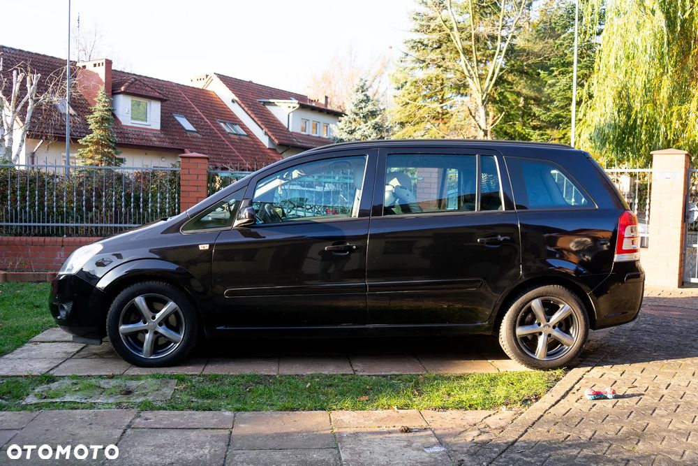 Opel Zafira 1.9 CDTI Essentia - 15
