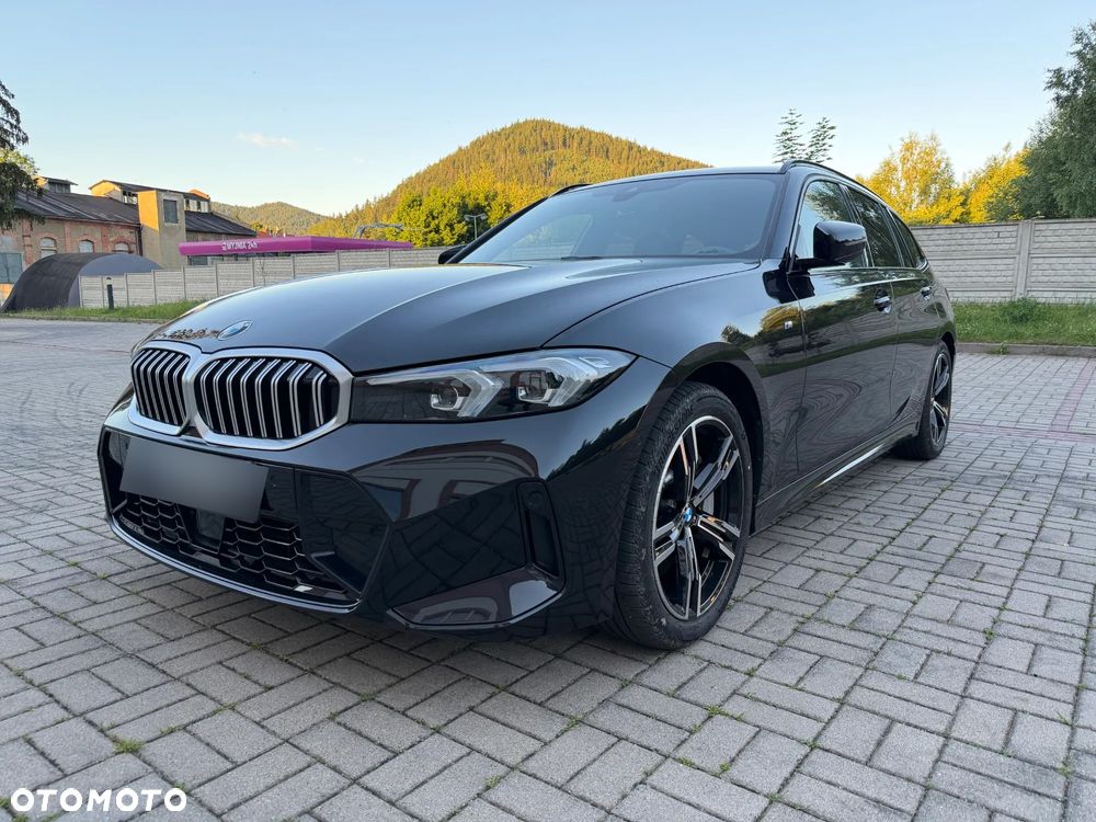 BMW Seria 3 330i xDrive M Sport - 22