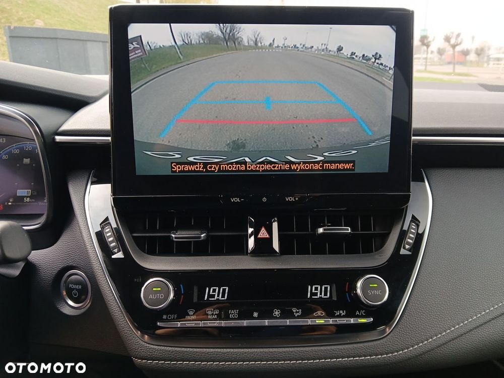 Toyota Corolla 1.8 Hybrid Comfort - 33