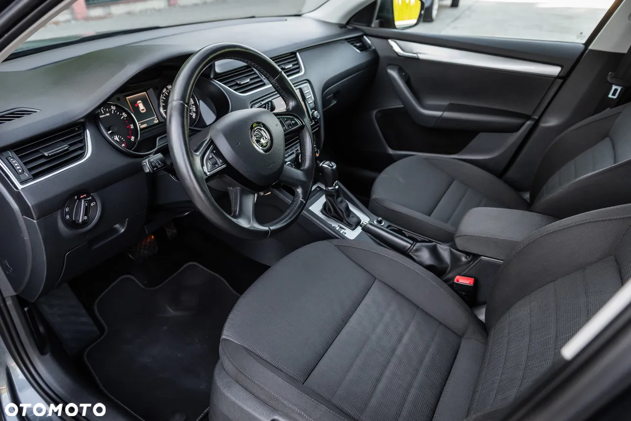 Skoda Octavia Combi 1.8 TSI 4x4 DSG Style - 18