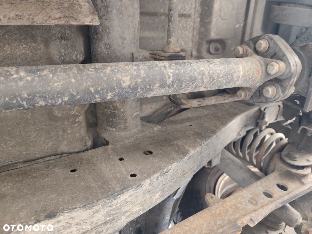 Land Rover Discovery - 24