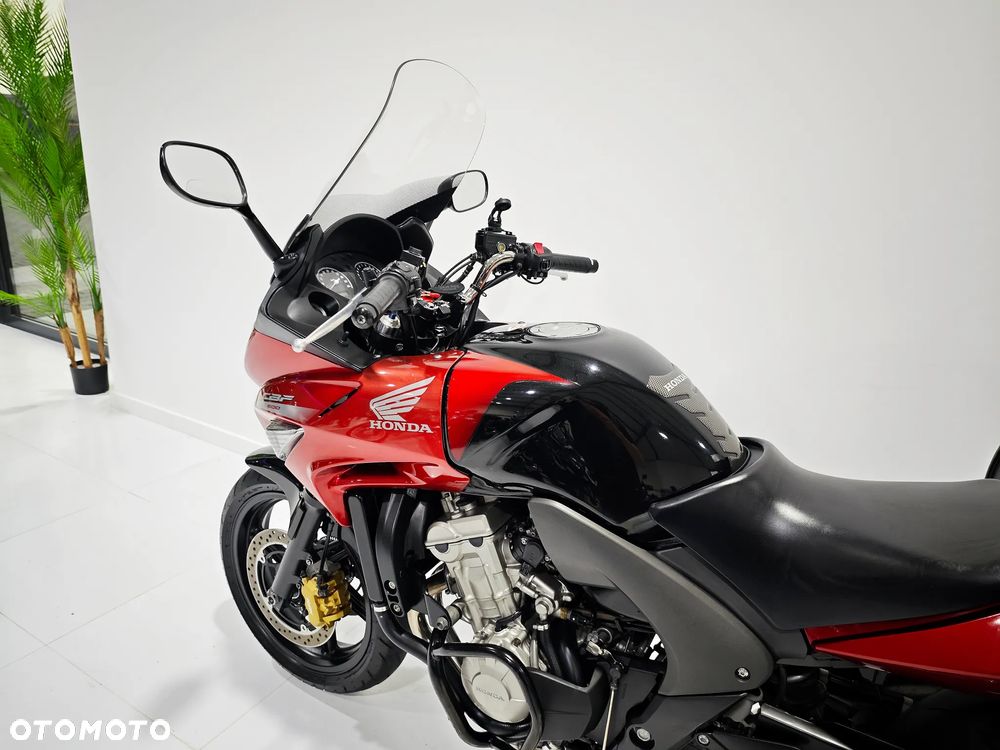 Honda CBF - 15