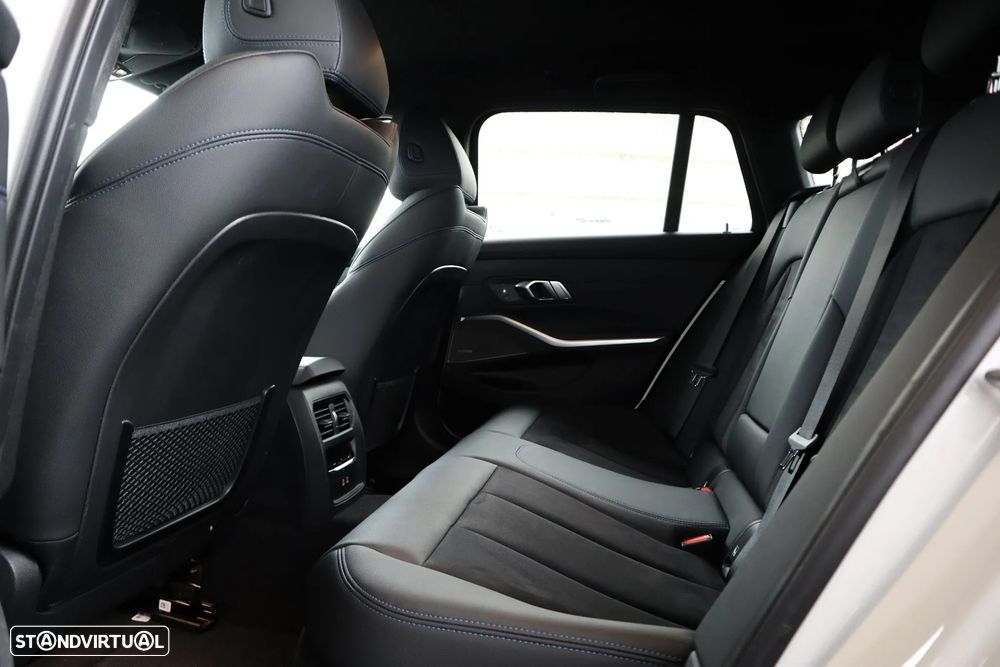 BMW 330 e Pack Desportivo M Auto - 11