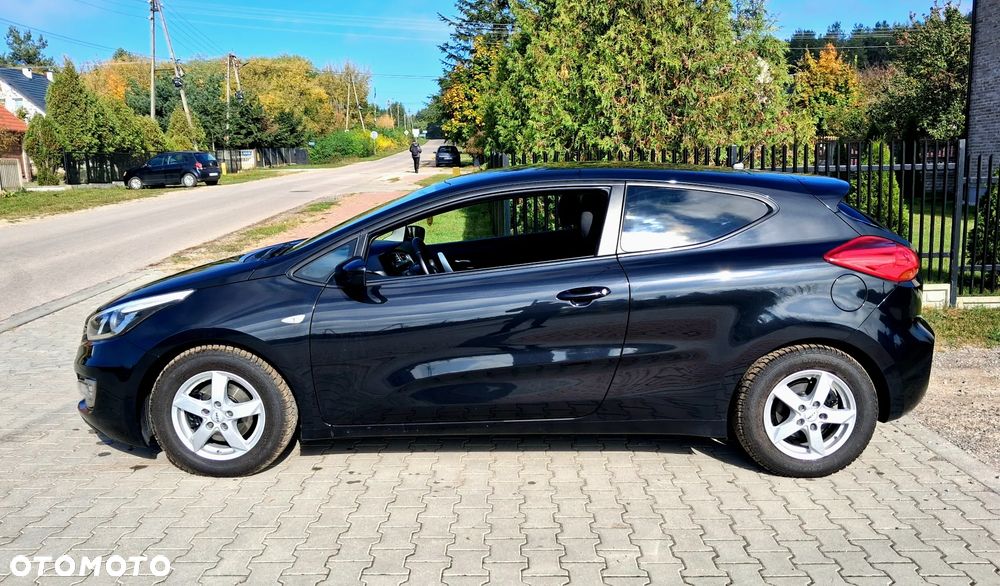 Kia ProCeed - 2