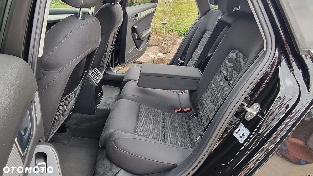 Audi A4 Avant 2.0 TDI DPF clean diesel quattro Ambition - 11