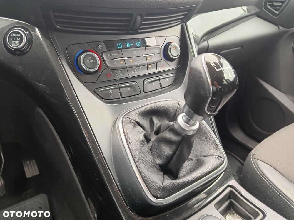Ford Kuga - 21