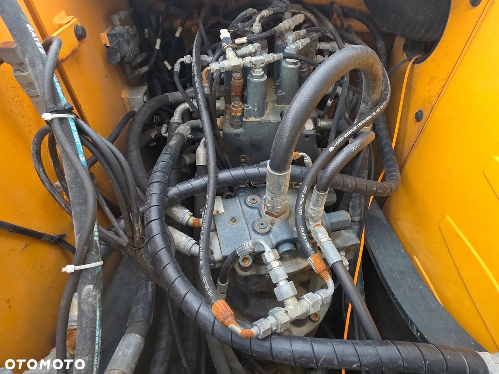 Hyundai ROBEX 180LC-9, 2012 ROK, 7800 MTH, PŁUG - 24