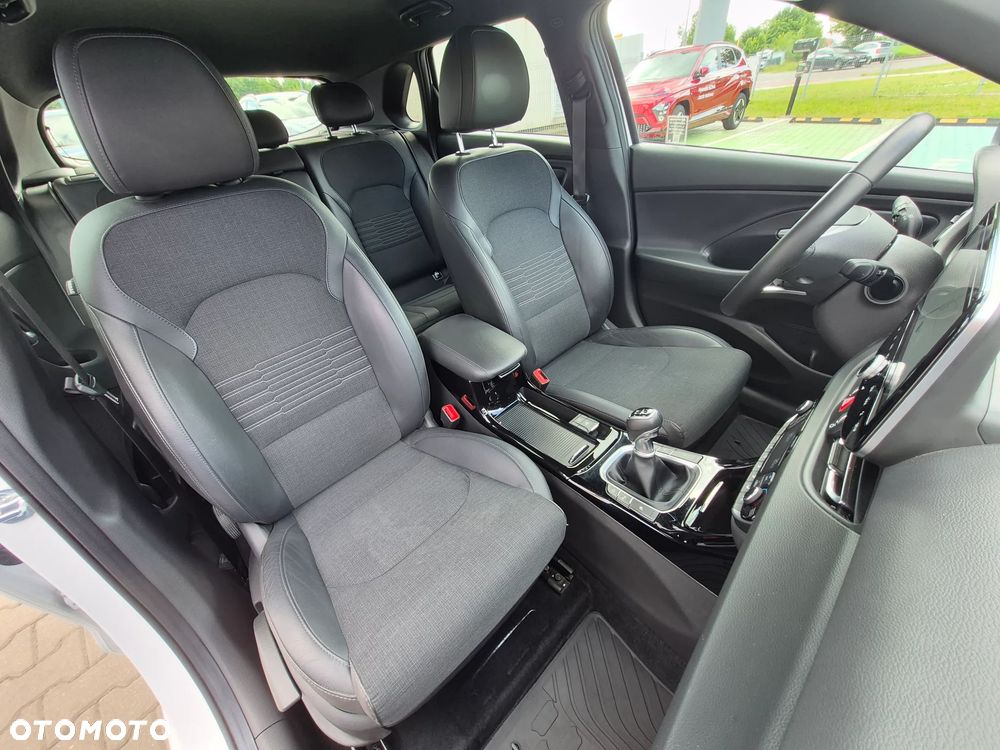 Hyundai i30 1.5 T-GDI 48V Smart - 18