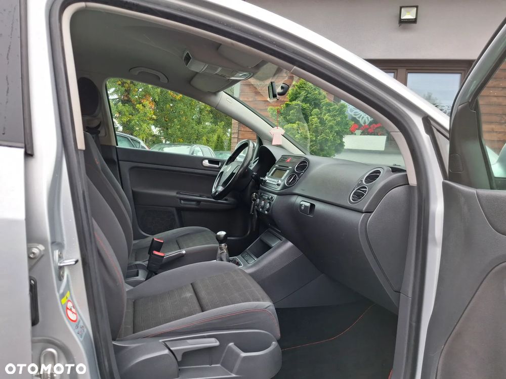 Volkswagen Golf Plus 1.6 FSI Goal - 27