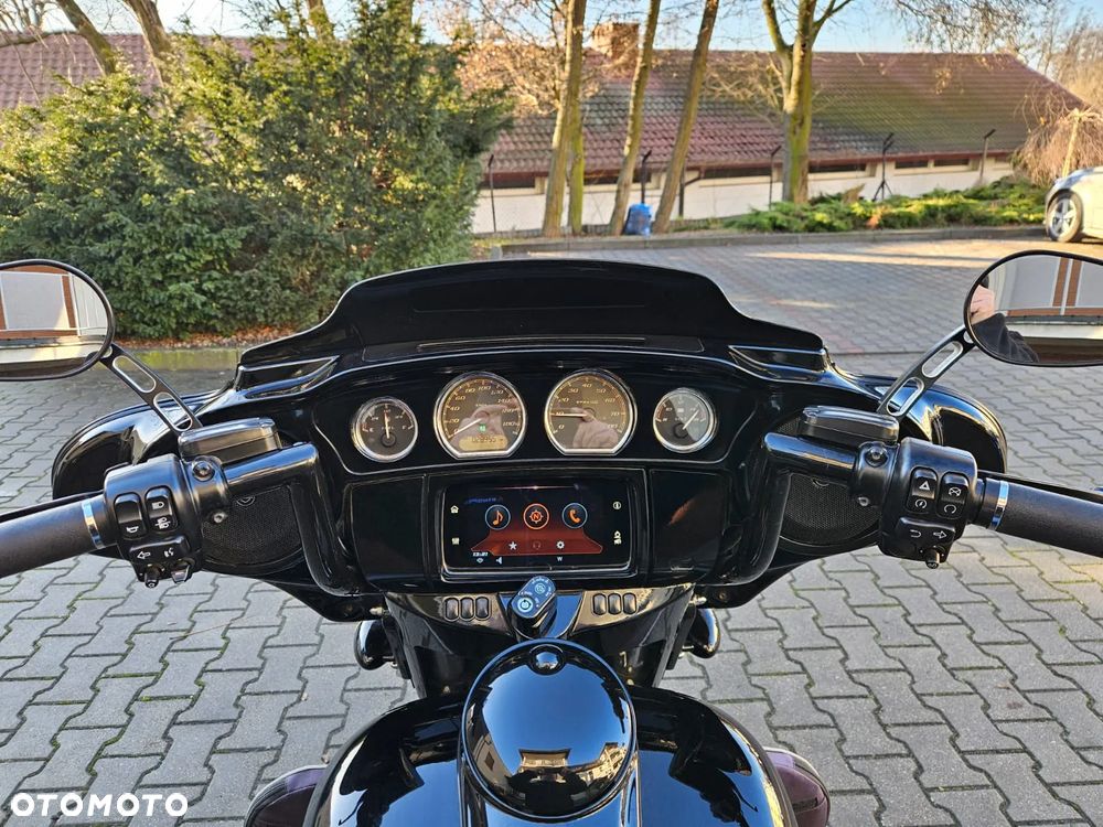 Harley-Davidson Touring Street Glide - 12