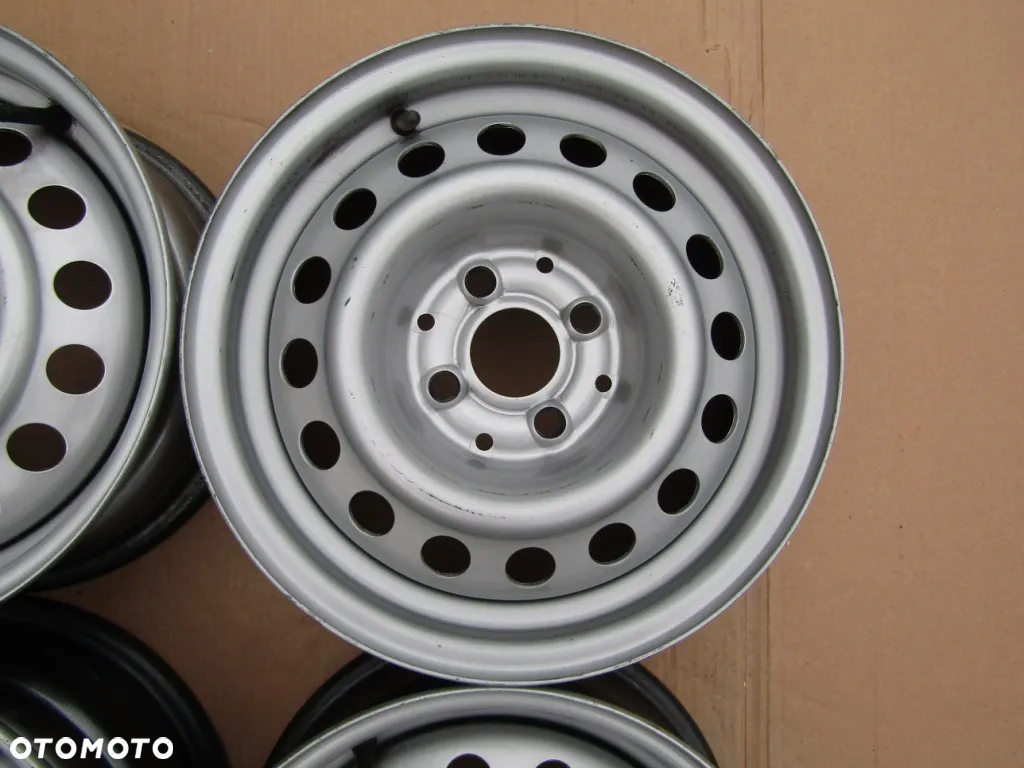4x Felgi 14 VW Caddy Passat Golf II III / BMW / Przyczepa Laweta 4x100 ET35 - 6