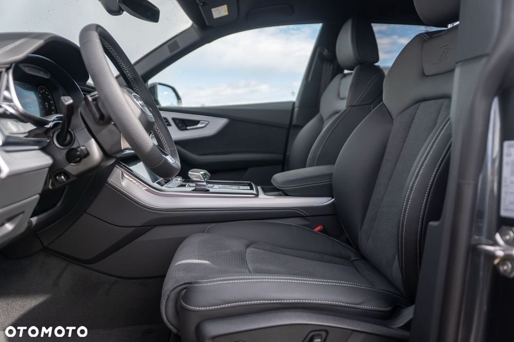 Audi Q8 - 15
