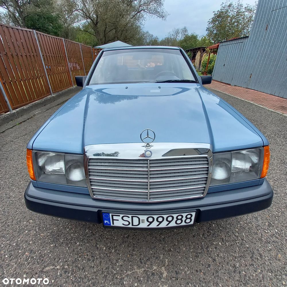 Mercedes-Benz W124 (1984-1993) - 25