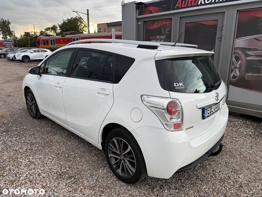 Toyota Verso - 4