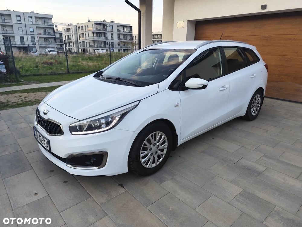 Kia Ceed 1.6 GDI Business Line - 1