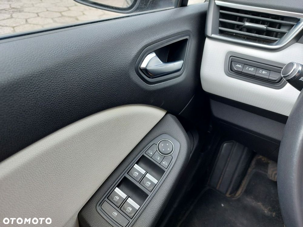 Renault Clio - 25