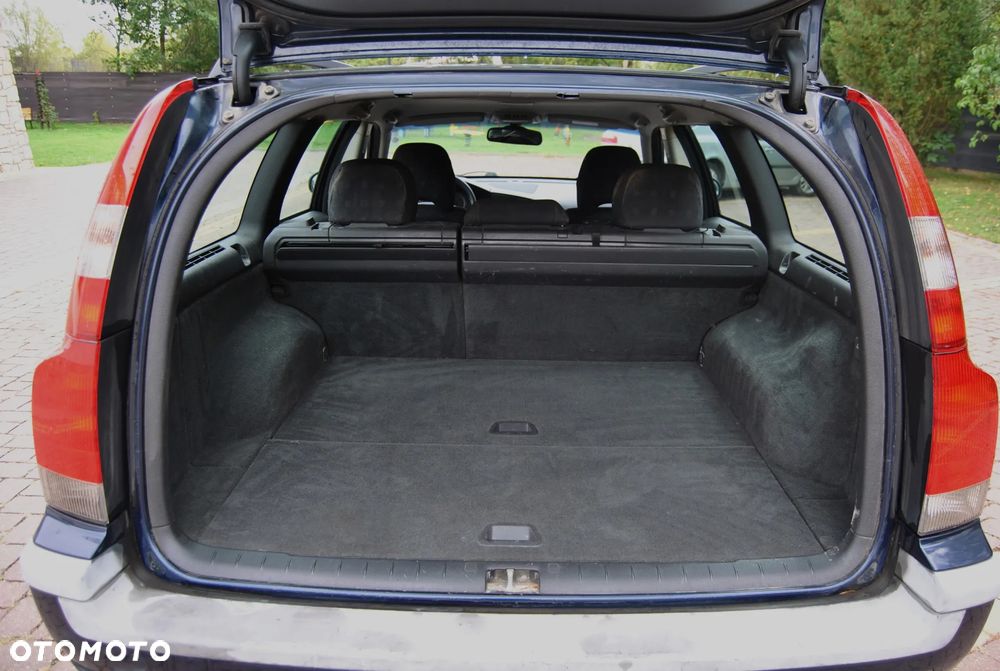 Volvo V70 D5 - 12