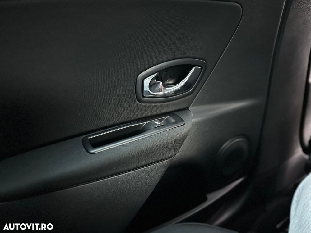 Renault Megane ENERGY dCi 110 EDC LIMITED - 13