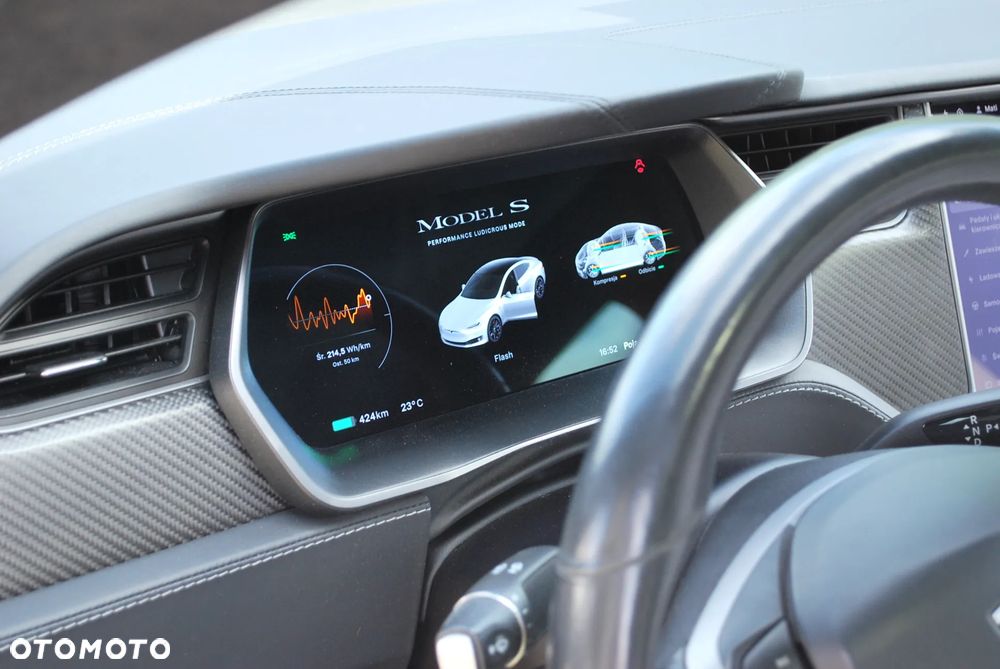 Tesla Model S - 30