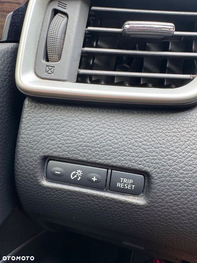 Nissan Qashqai 1.2 DIG-T N-Connecta EU6 - 39