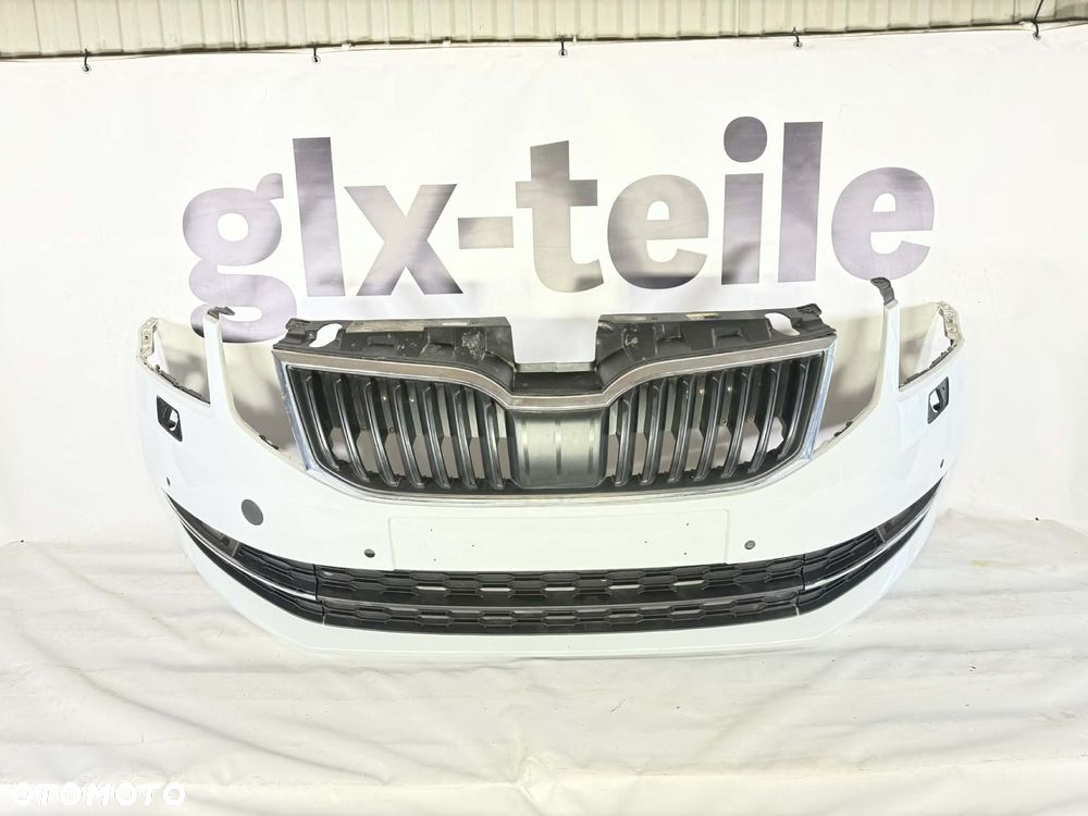 Skoda Octavia III Lift Zderzak Przód Przedni Sprysk, PDC LF9E 5E0807221N - 1