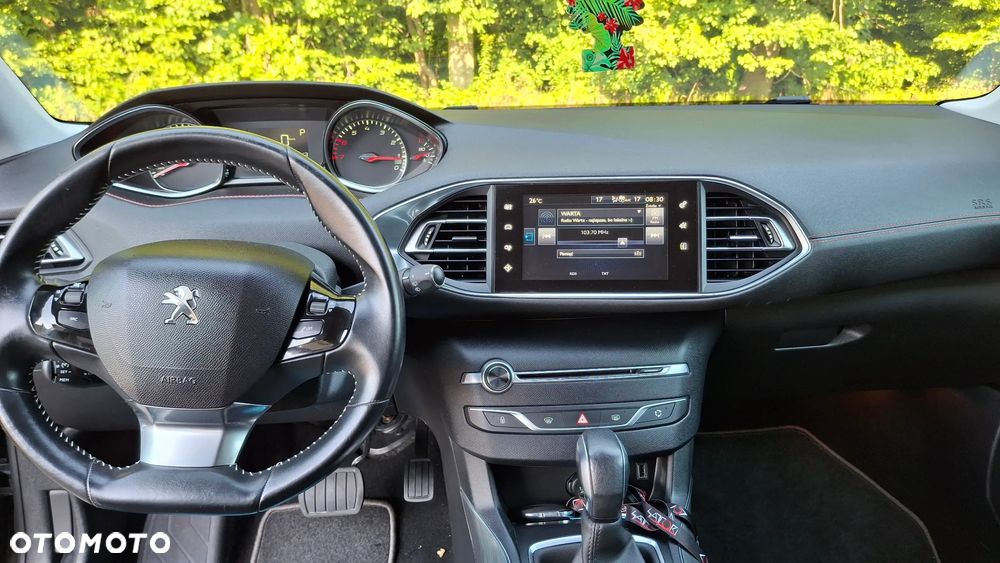 Peugeot 308 1.2 PureTech Allure S&S EAT6 - 20