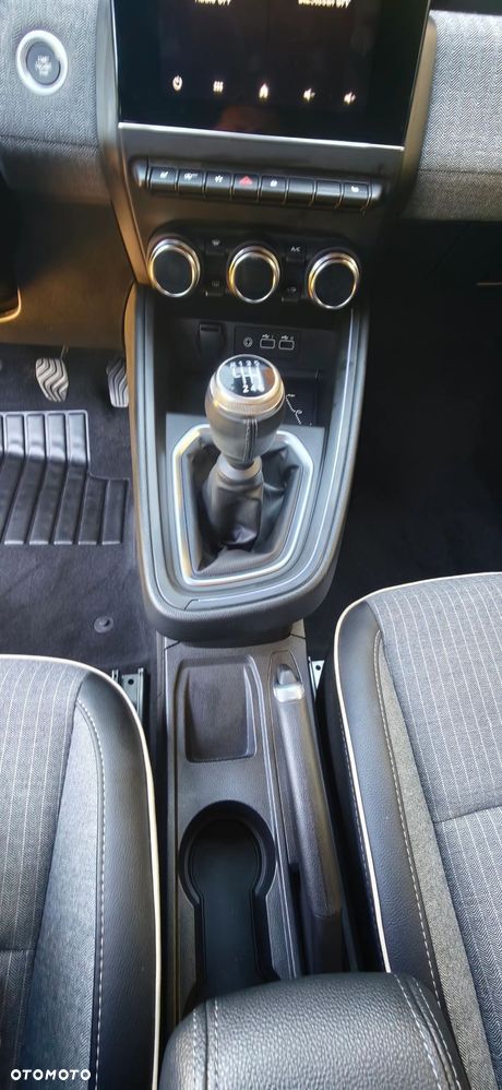 Renault Clio 1.0 TCe Techno - 12