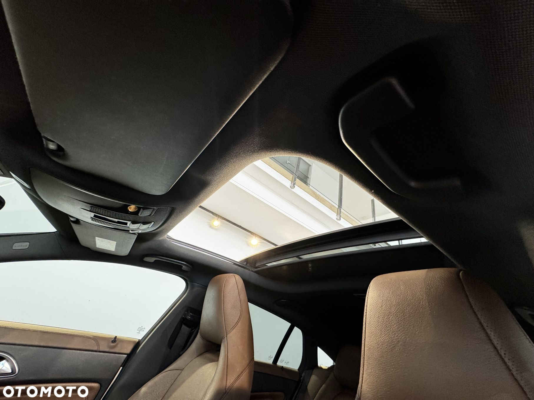 Mercedes-Benz CLA - 18