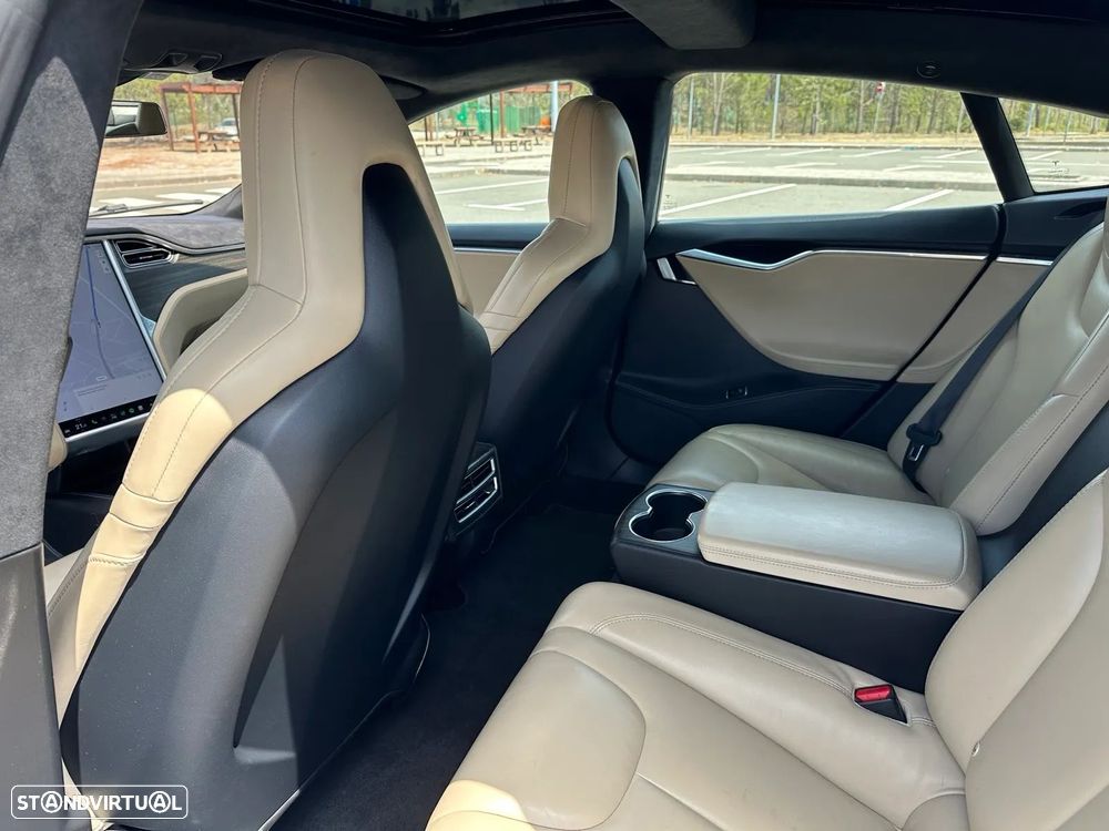 Tesla Model S 85D AWD - 21