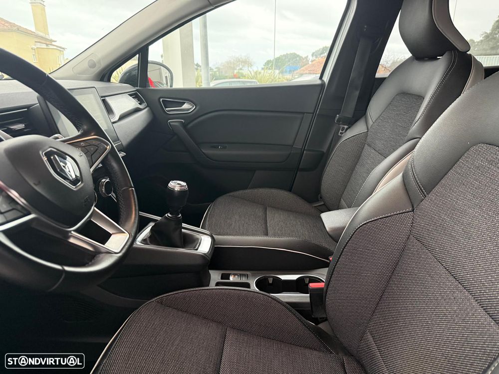 Renault Captur 1.0 TCe Exclusive - 26