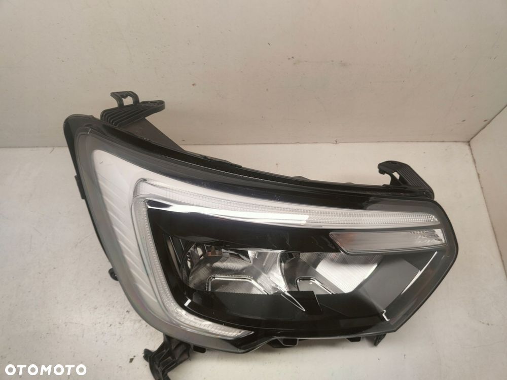 renault master iv lampa zw z led prawy przód 260105567r - 6
